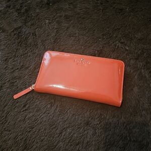 *NWT* Kate Spade Lacey Wallet (original dust bag included)